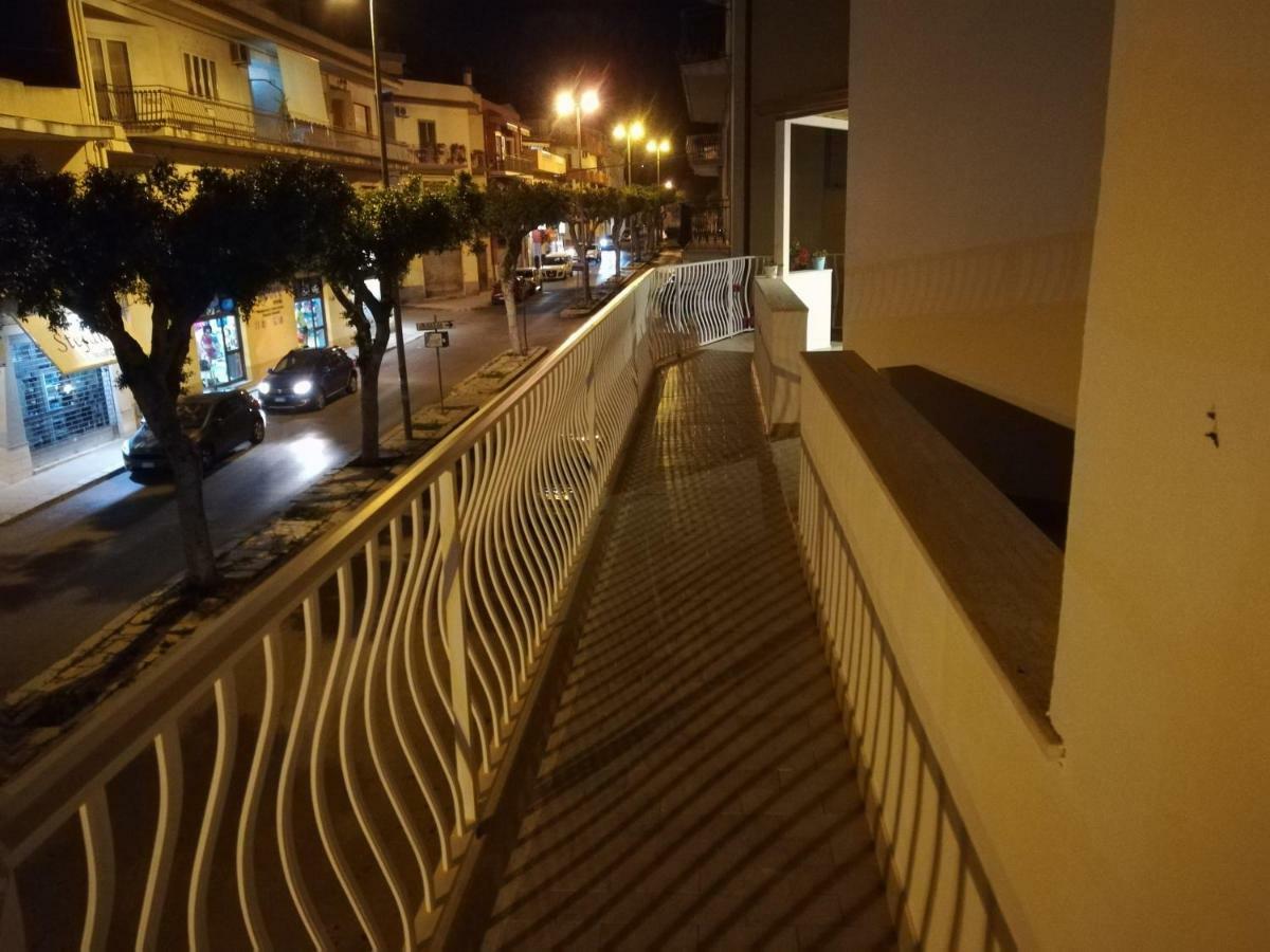 Case Degli Avi, Camere Nel Borgo Marinaro Pozzallo Exterior photo